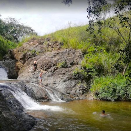 Finca Villa Chalet Del Rio Cali Farm Villa Chalet Cali River Екстер'єр фото