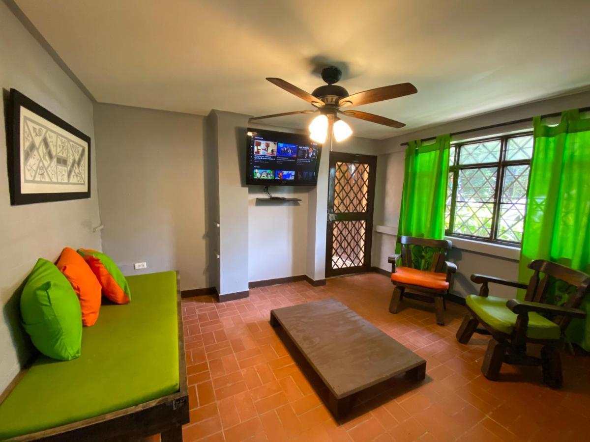 Finca Villa Chalet Del Rio Cali Farm Villa Chalet Cali River Екстер'єр фото