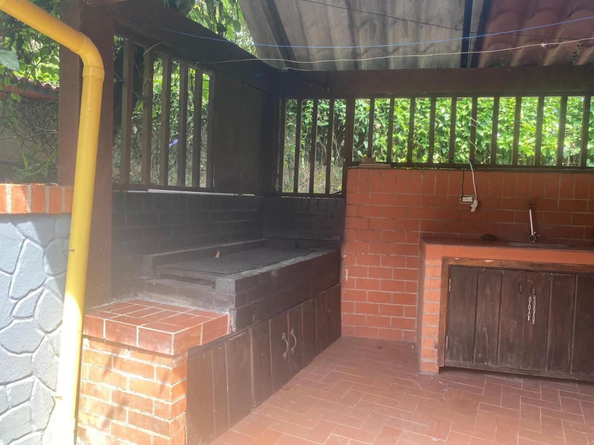 Finca Villa Chalet Del Rio Cali Farm Villa Chalet Cali River Екстер'єр фото