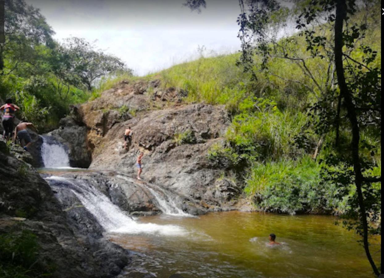 Finca Villa Chalet Del Rio Cali Farm Villa Chalet Cali River Екстер'єр фото
